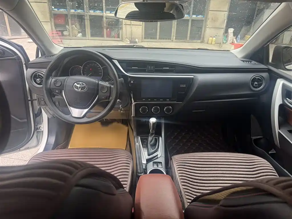 Toyota Levin 2018 185T CVT Luxury Edition фото 13