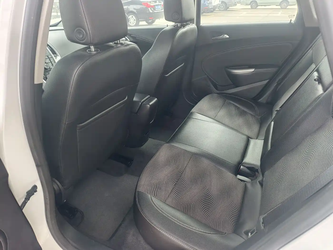 Buick Excelle 2014 XT 1.6L Automatic Fashion фото 6