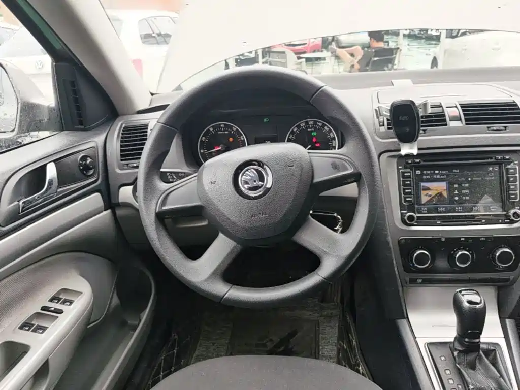 صورة 6 - Škoda Octavia