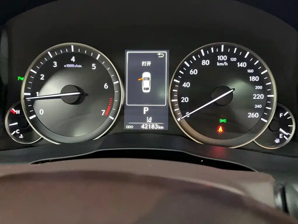 Lexus ES 2015 200 Comfort Edition фото 13