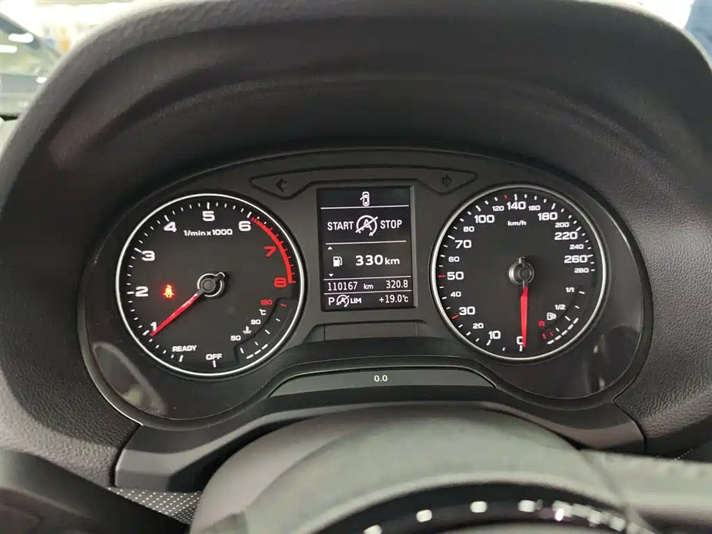 Audi Q2L 2018 35 TFSI Launch Exclusive Edition China VI фото 12