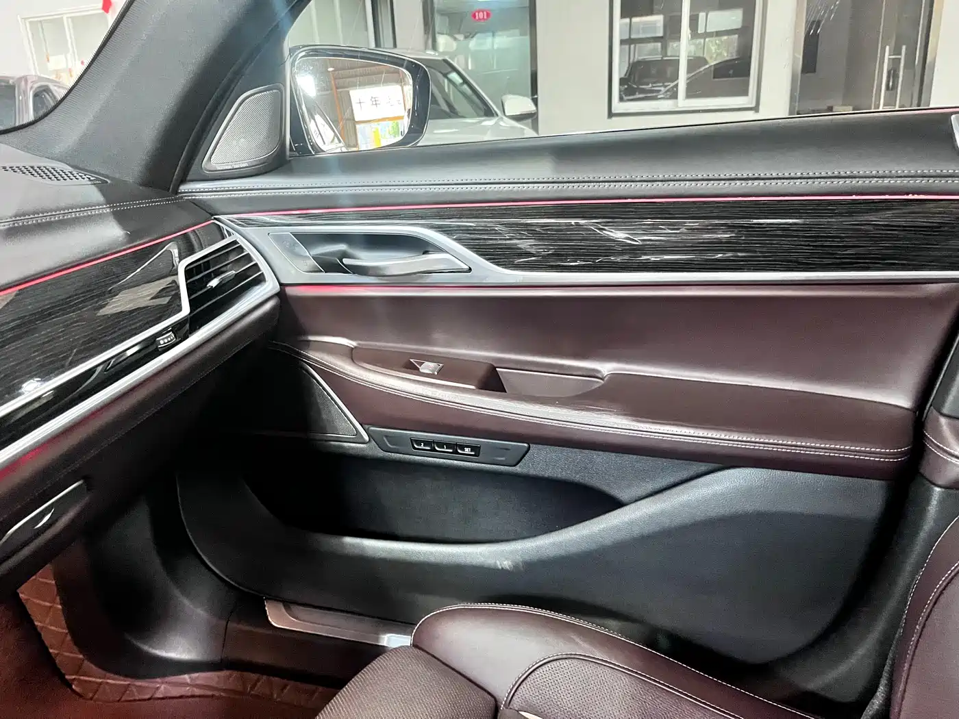 BMW 7 Series 2019 730Li M Sport Package фото 7