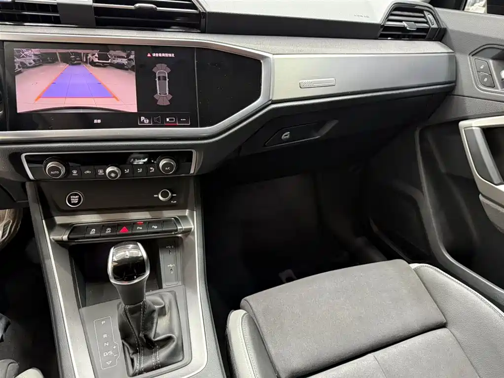 Audi Q3 2023 35 TFSI Fashion Dynamic (1.4T) фото 15