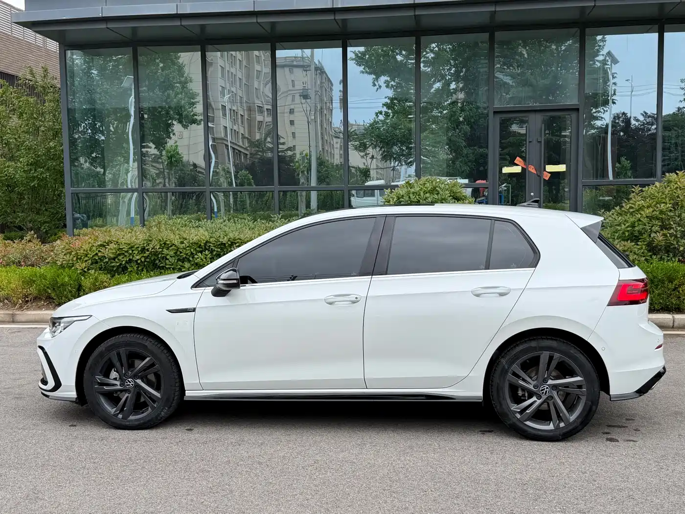 Volkswagen Golf 2023 280TSI DSG R-Line Lite фото 20