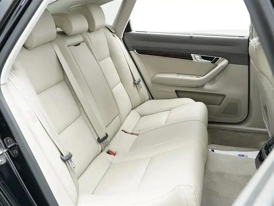 Audi A6L 2010 2.4L Technology фото 11