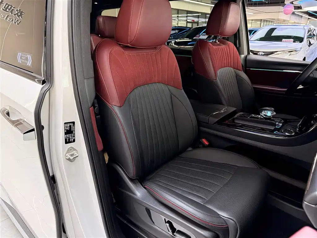 GAC TRUMPCHI M8