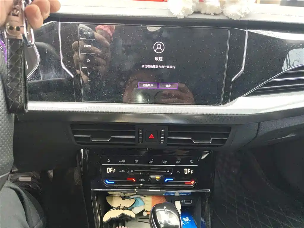 Volkswagen Passat 2022 330TSI Starlight Luxury Edition фото 9