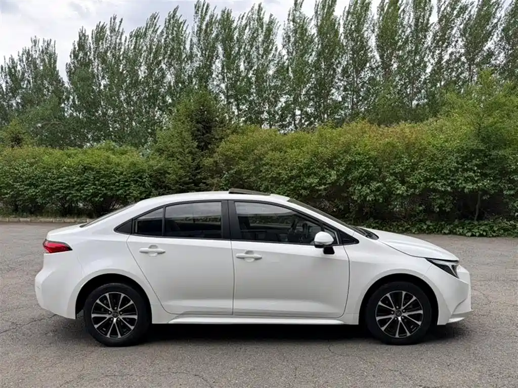 Toyota Levin 2023 185T CVT Sport фото 3