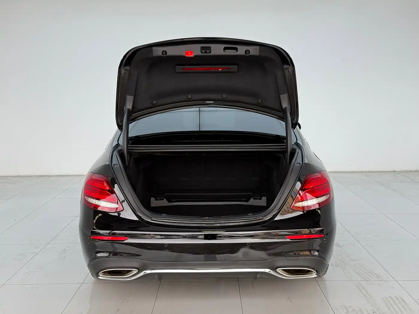 Mercedes-Benz E-Class 2020 E 300 L Fashion фото 18