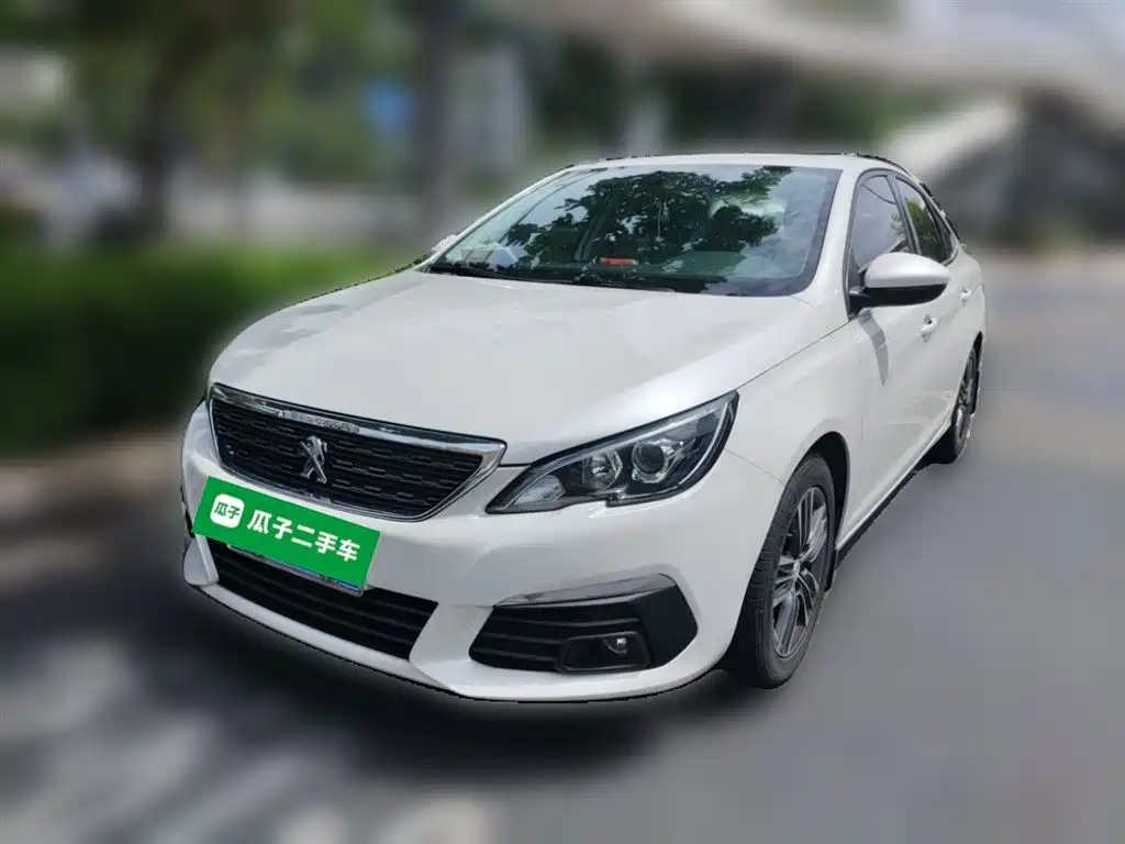 Peugeot 308 2018 1.6L Auto Luxury Edition фото 2