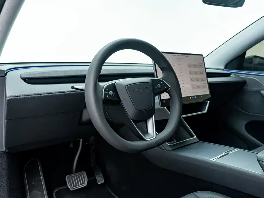 Фото 20 - Tesla Model Y