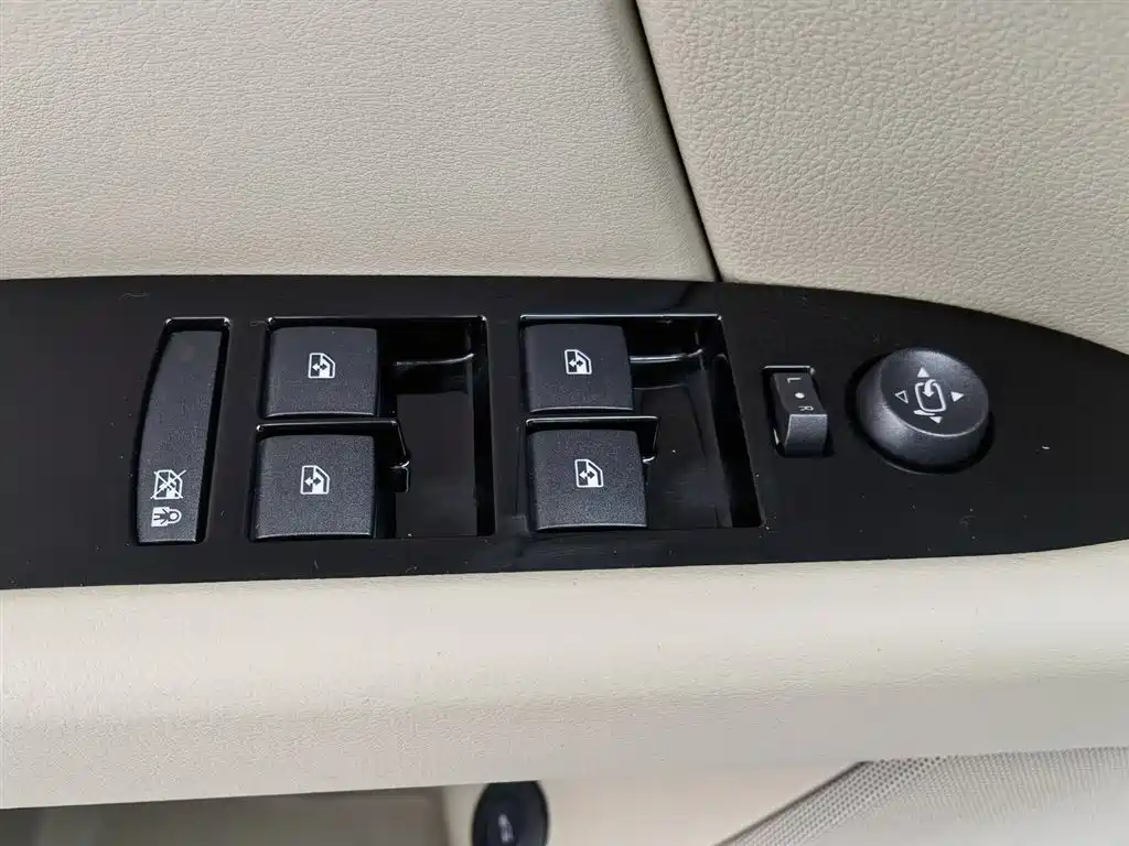 Cadillac XTS 2013 36S Platinum Edition фото 9