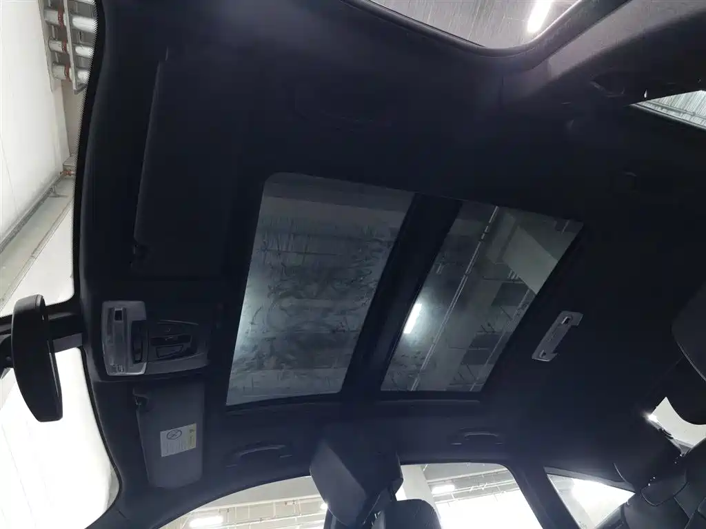 BMW 3 Series GT 2020 320i M Sport Package фото 14