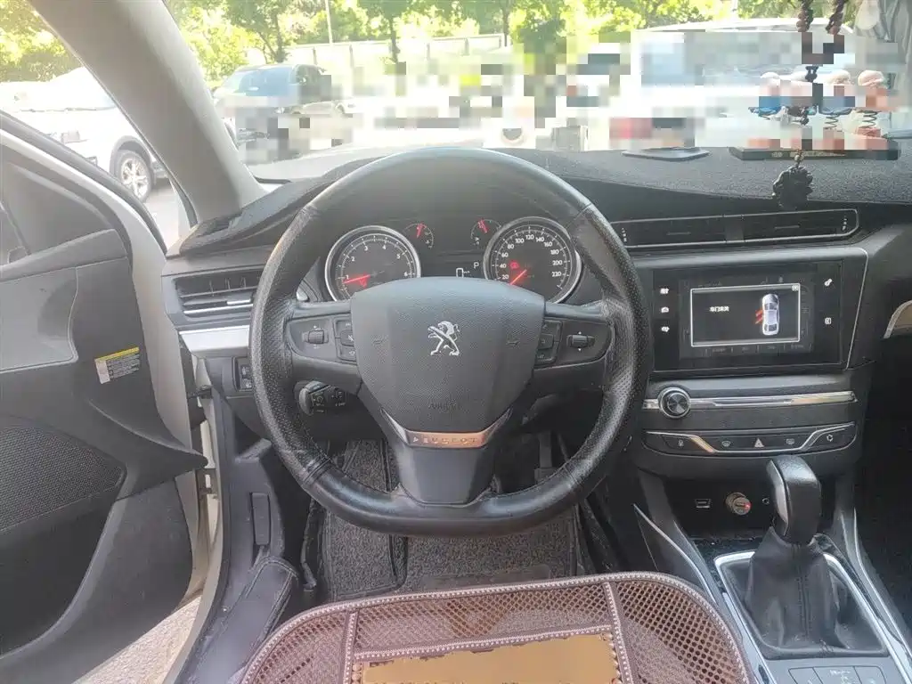 Peugeot 408 2016 1.6T Automatic Luxury Edition фото 3