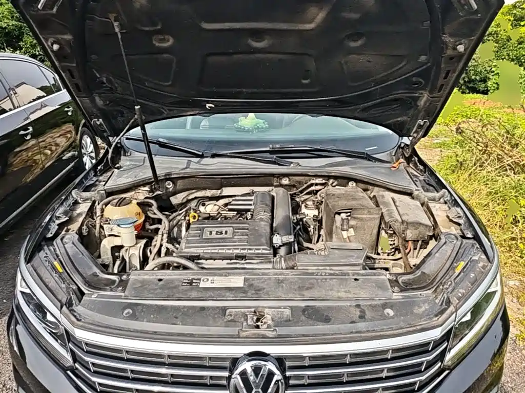 Volkswagen Passat 2016 280TSI DSG Honor Edition фото 20