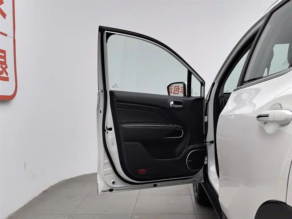 GAC Trumpchi Trumpchi GS3 2022 POWER 270T Auto Premium Edition фото 8