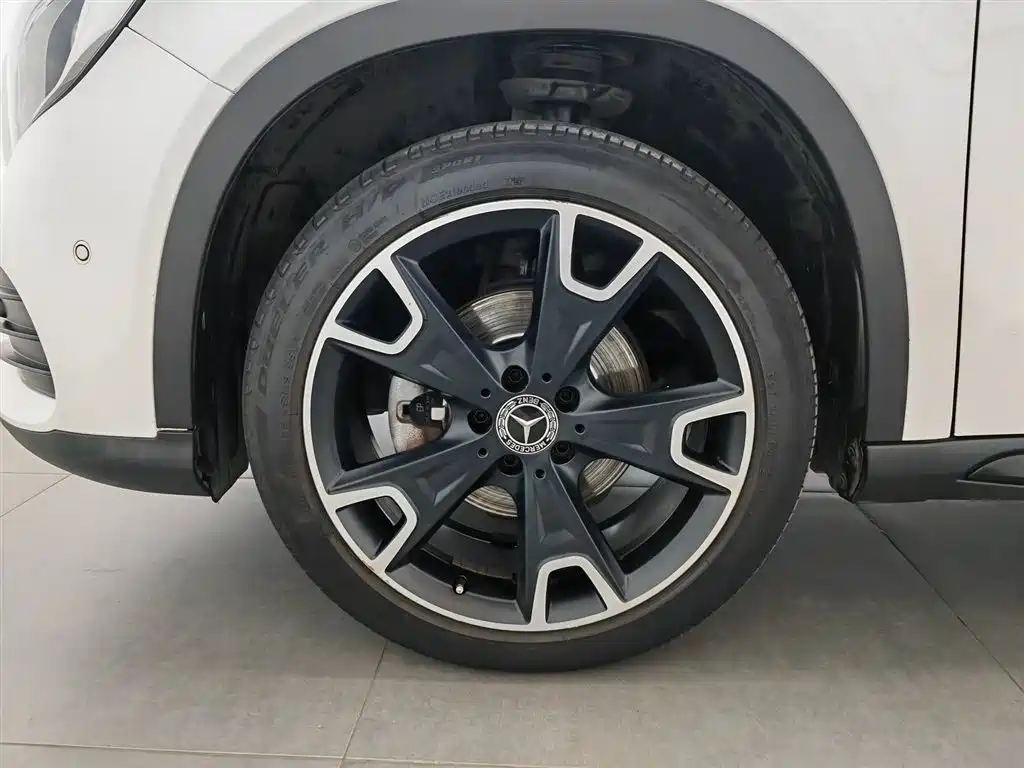 Mercedes-Benz GLA 2018 GLA 220 4MATIC Sport фото 17