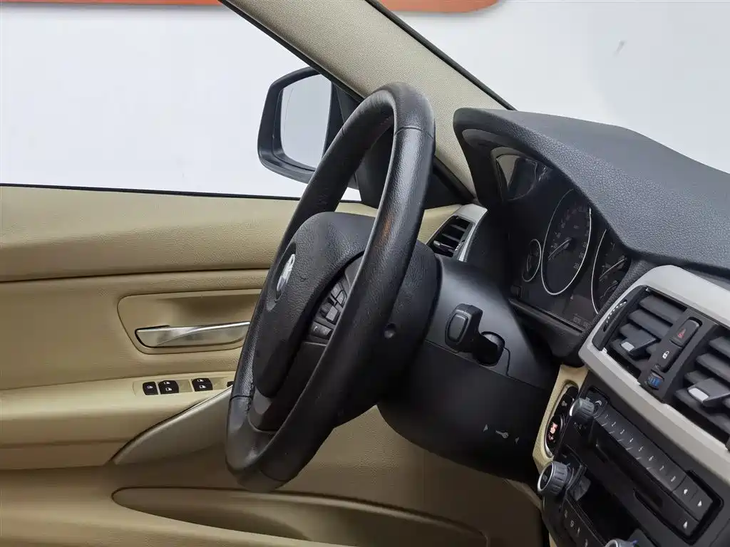 BMW 3 Series 2015 320i Super Joy Fashion фото 22