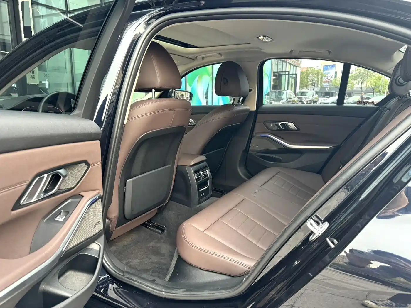 BMW 3 Series 2020 Facelift 325i M Sport Night Edition фото 5