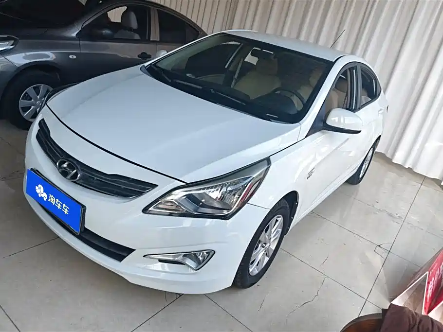 Hyundai Verna 2014 1.4L Manual Fashion GS