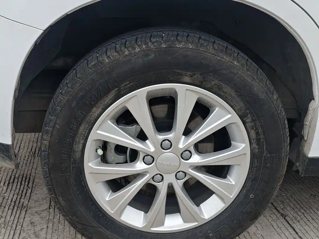 Haval M6 2021 PLUS 1.5T DCT Luxury Smart Connect фото 7