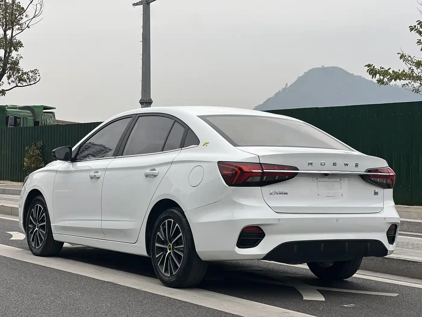 ROEWE I5