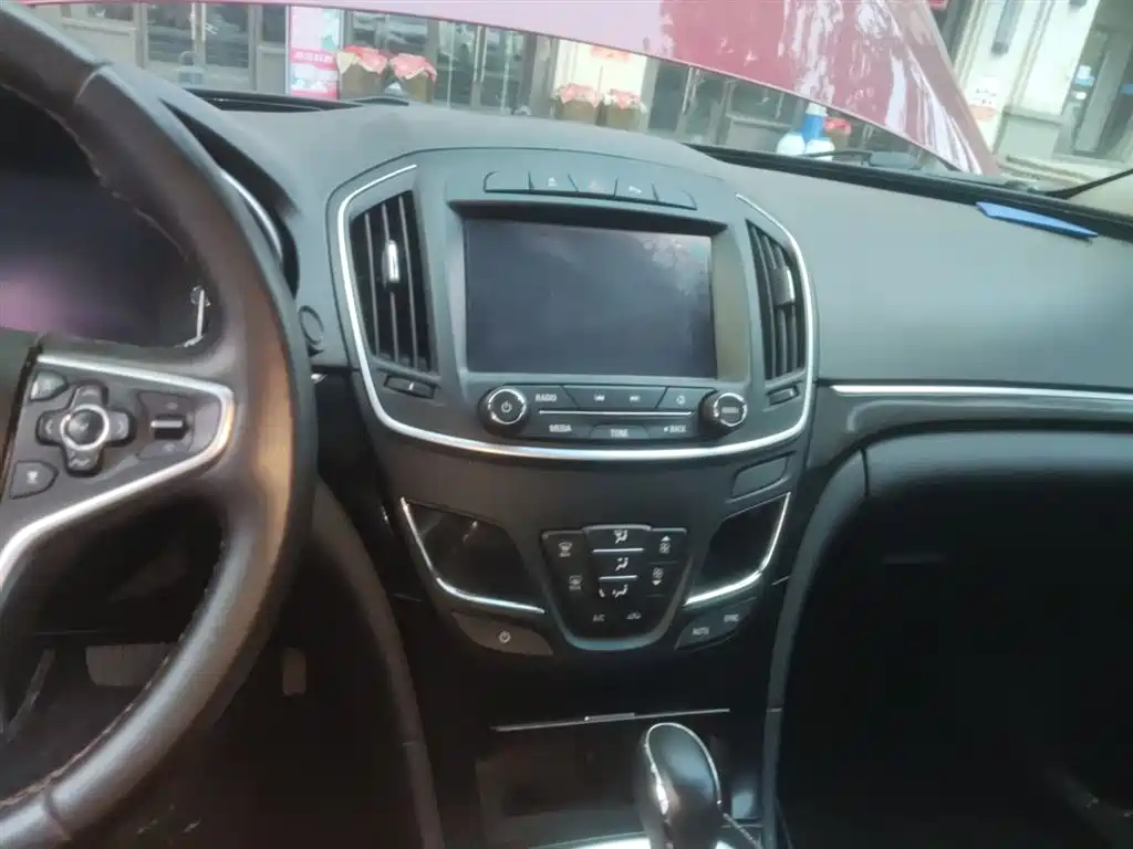 Buick Regal 2015 1.6T Elite Tech Edition фото 10