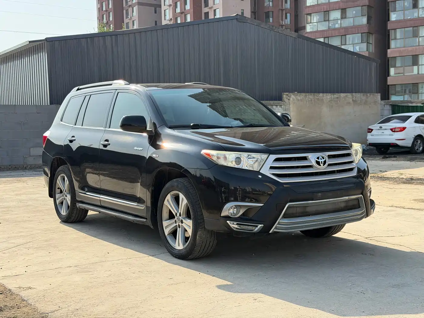 Toyota Highlander 2012 2.7L 2WD 7-Seater Luxury Edition фото 6