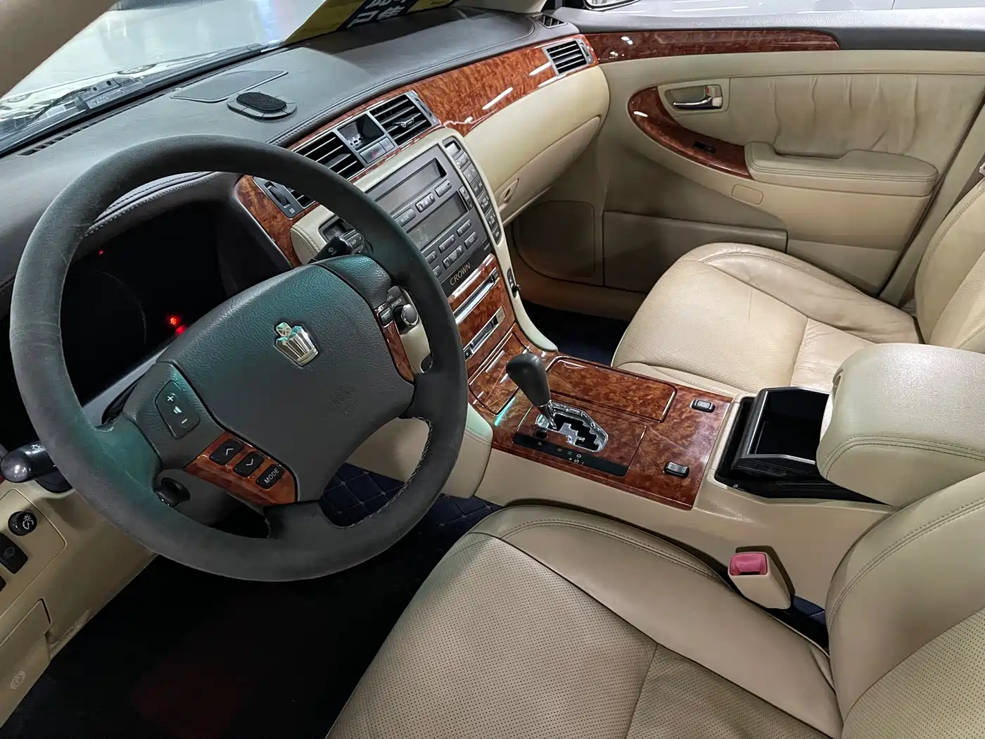 Toyota Crown 2007 2.5L Royal Leather Edition фото 14