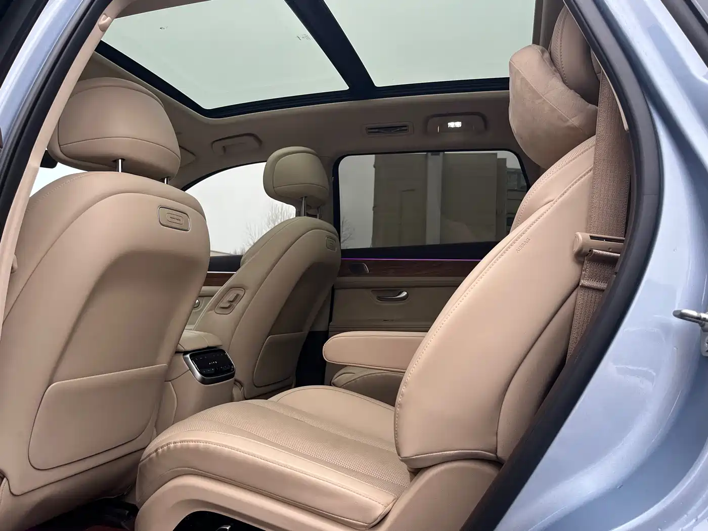AITO Wenjie AITO M7 2024 1.5T Smart AWD Max 6-Seater фото 18