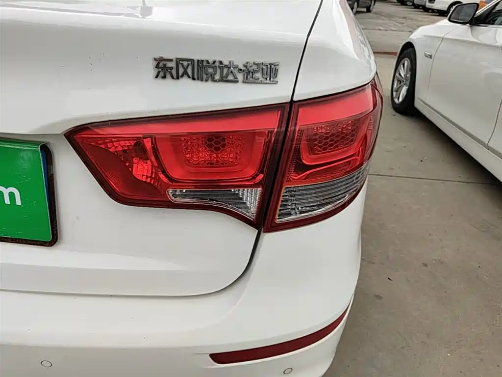 Kia K2 2015 Sedan 1.4L MT GLS фото 24