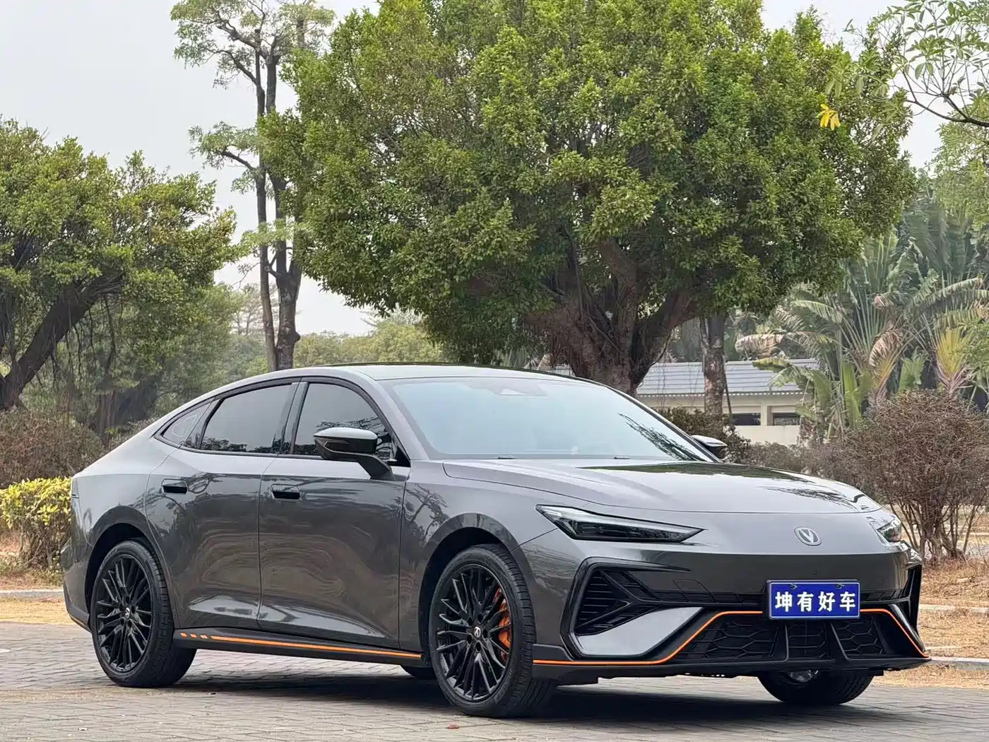 CHANGAN UNI-V