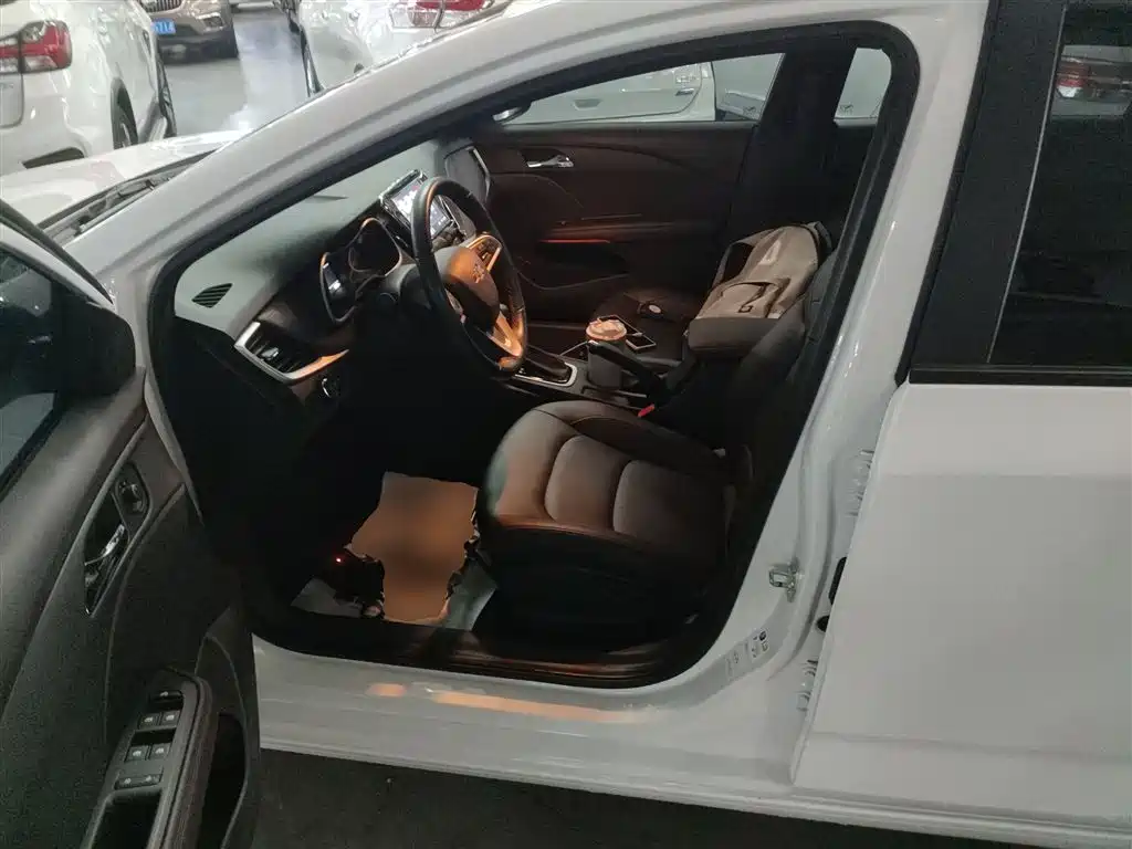 Chevrolet Monza 2020 Mild Hybrid RS 330T Automatic Smooth Edition фото 11