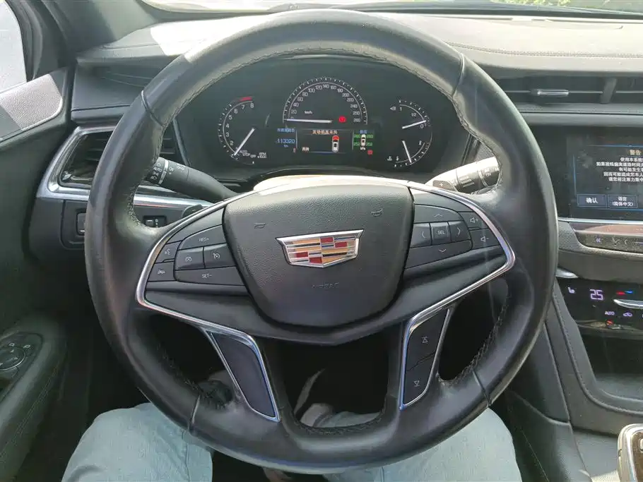 Cadillac XT5 2018 28E AWD Technology Model фото 15