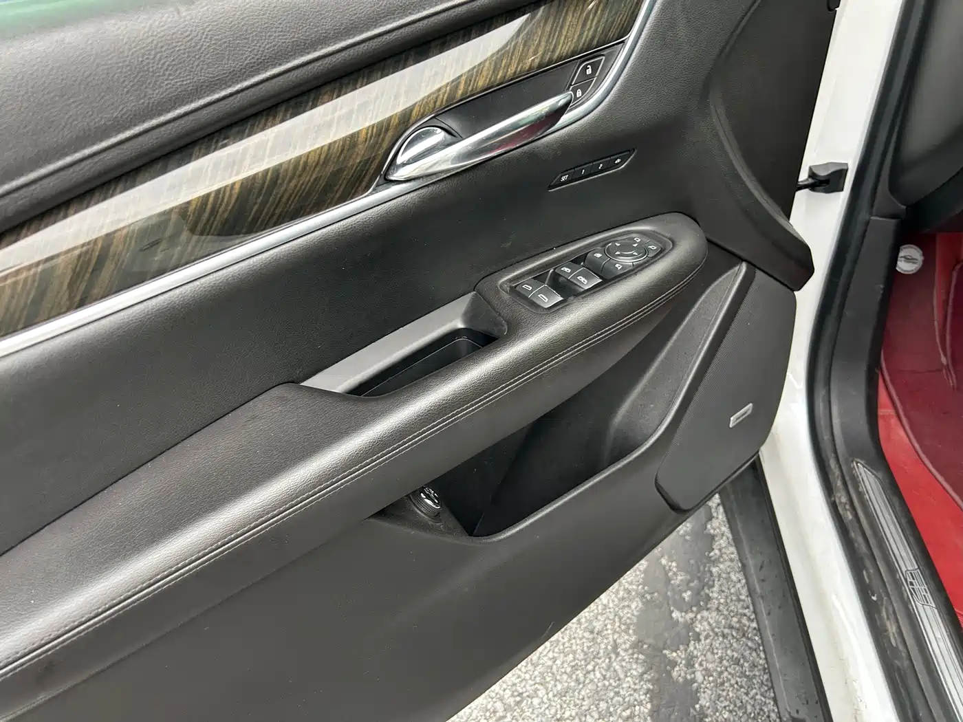 Фото 12 - Cadillac XT5