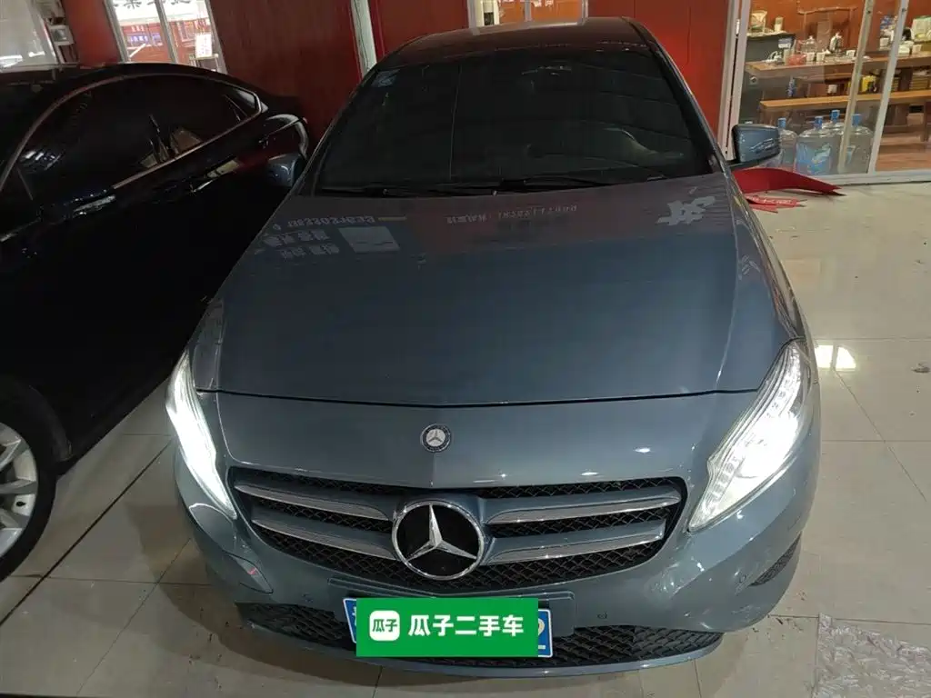 Mercedes-Benz A-Class (Import) 2015 A 180 фото 3