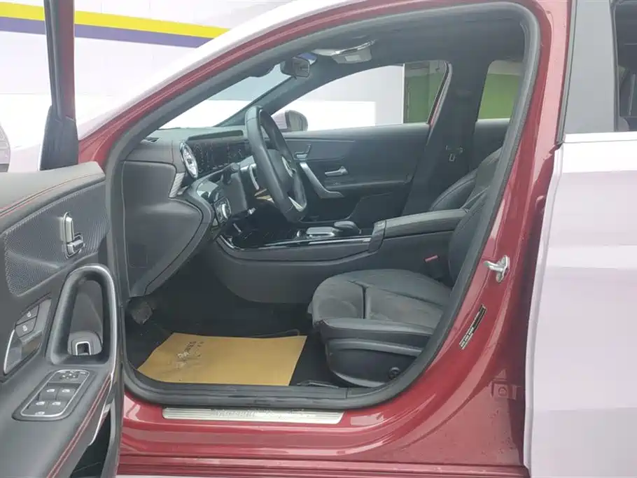 Mercedes-Benz A-Class 2023 A 200 L Fashion фото 9