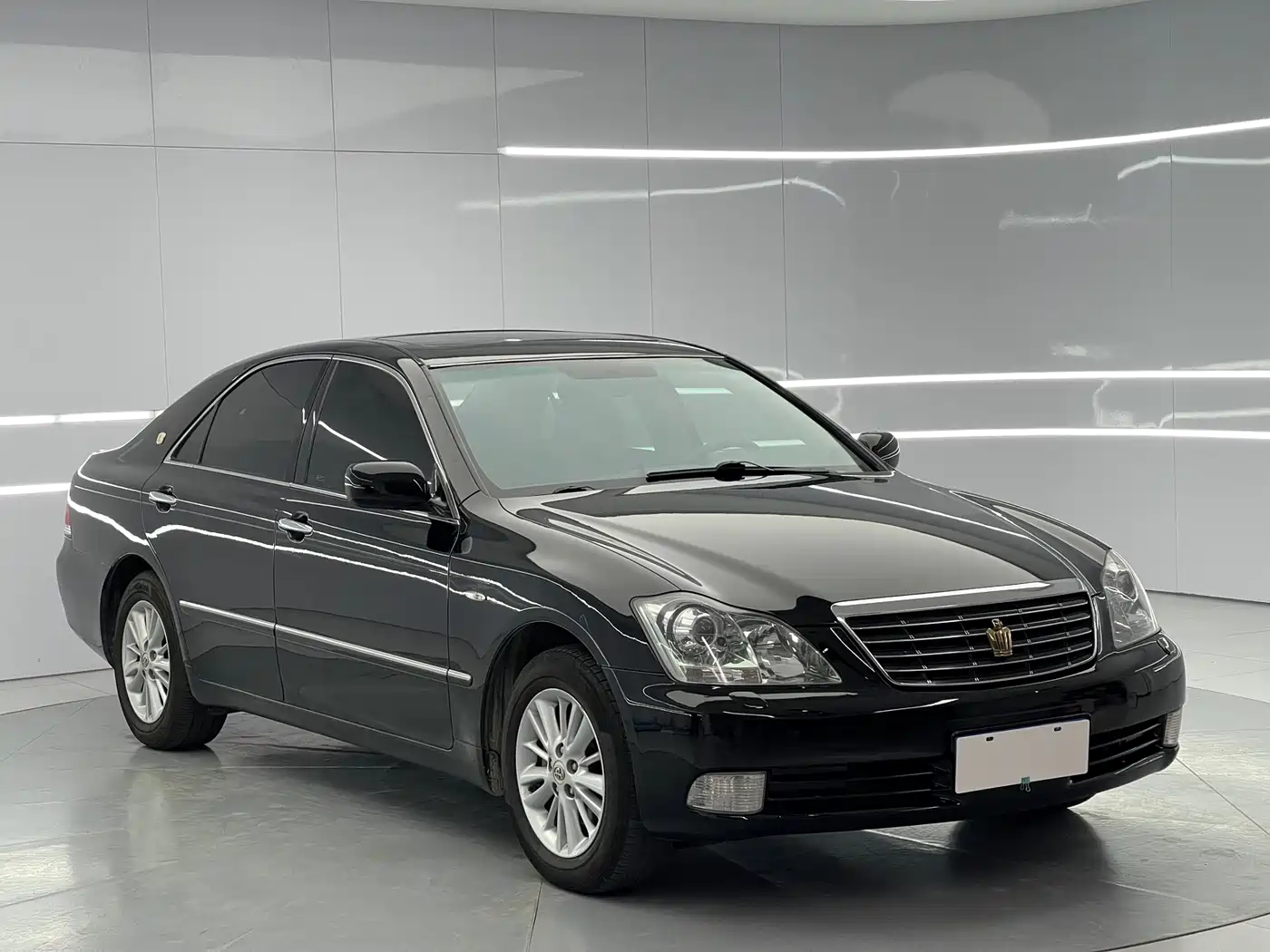 Toyota Crown 2007 2.5L Royal Leather Edition фото 3