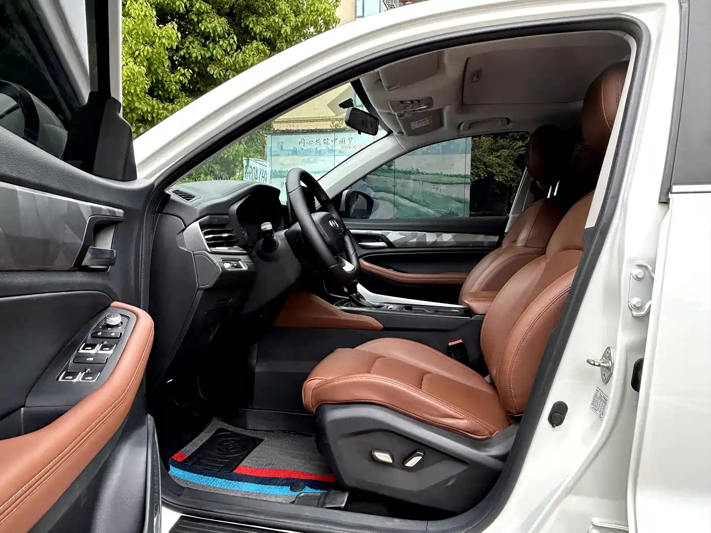 GEELY AUTOMOBILE VISION X6