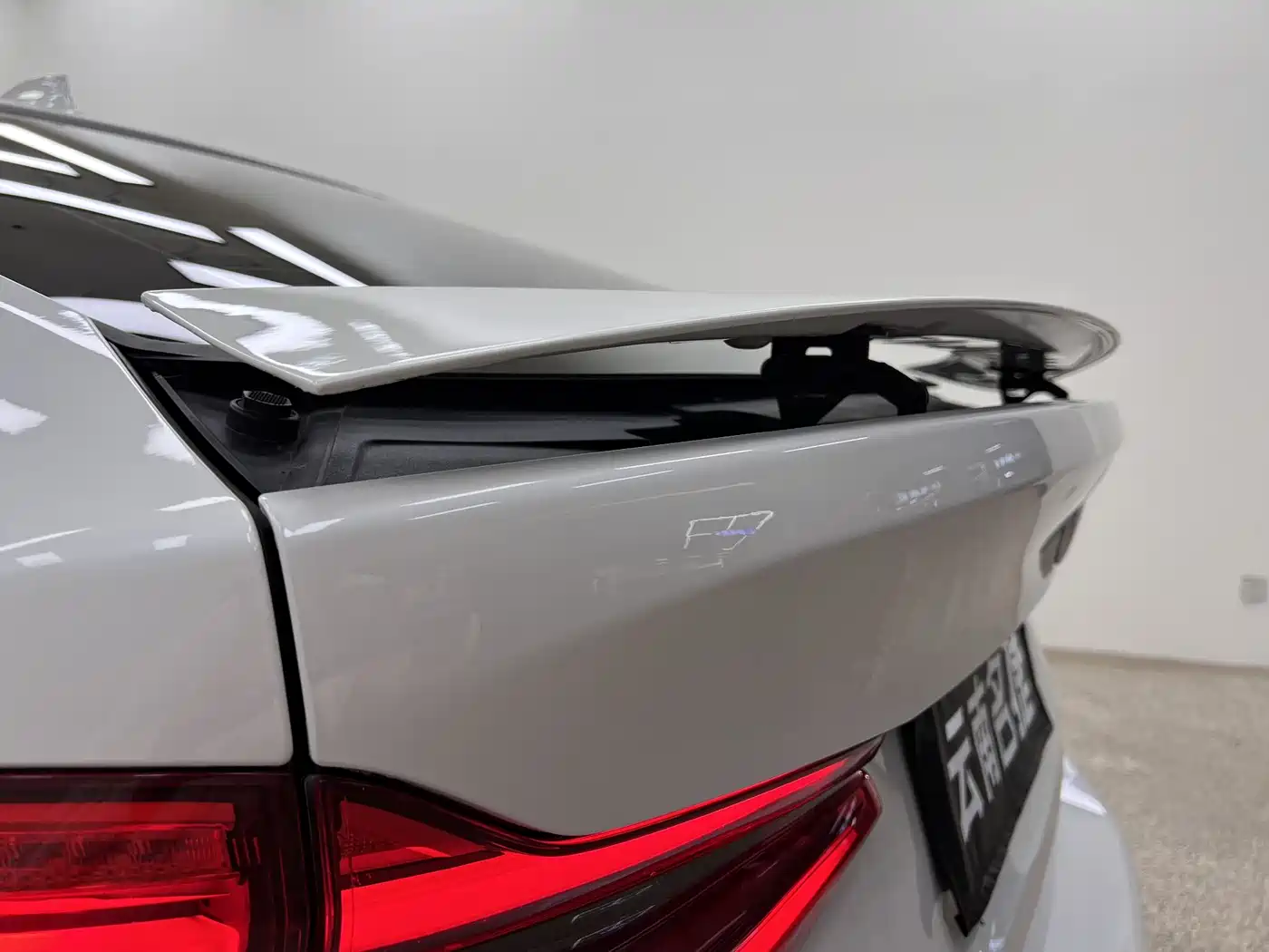 BMW 6 Series GT 2019 630i M Sport Package фото 40