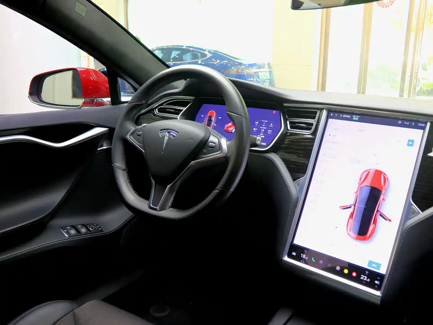 TESLA MODEL S