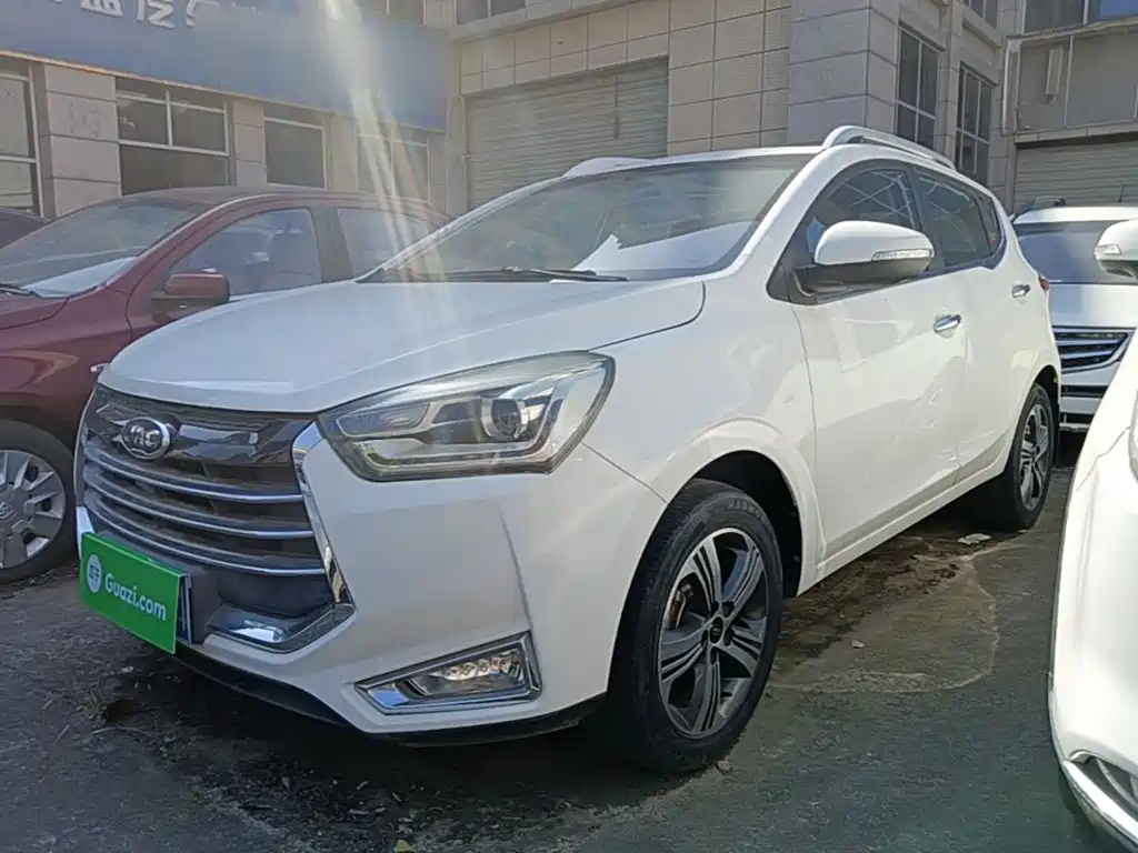 JAC Motors Refine S2 2018 2018 Smart Drive Edition 1.5L Manual Luxury