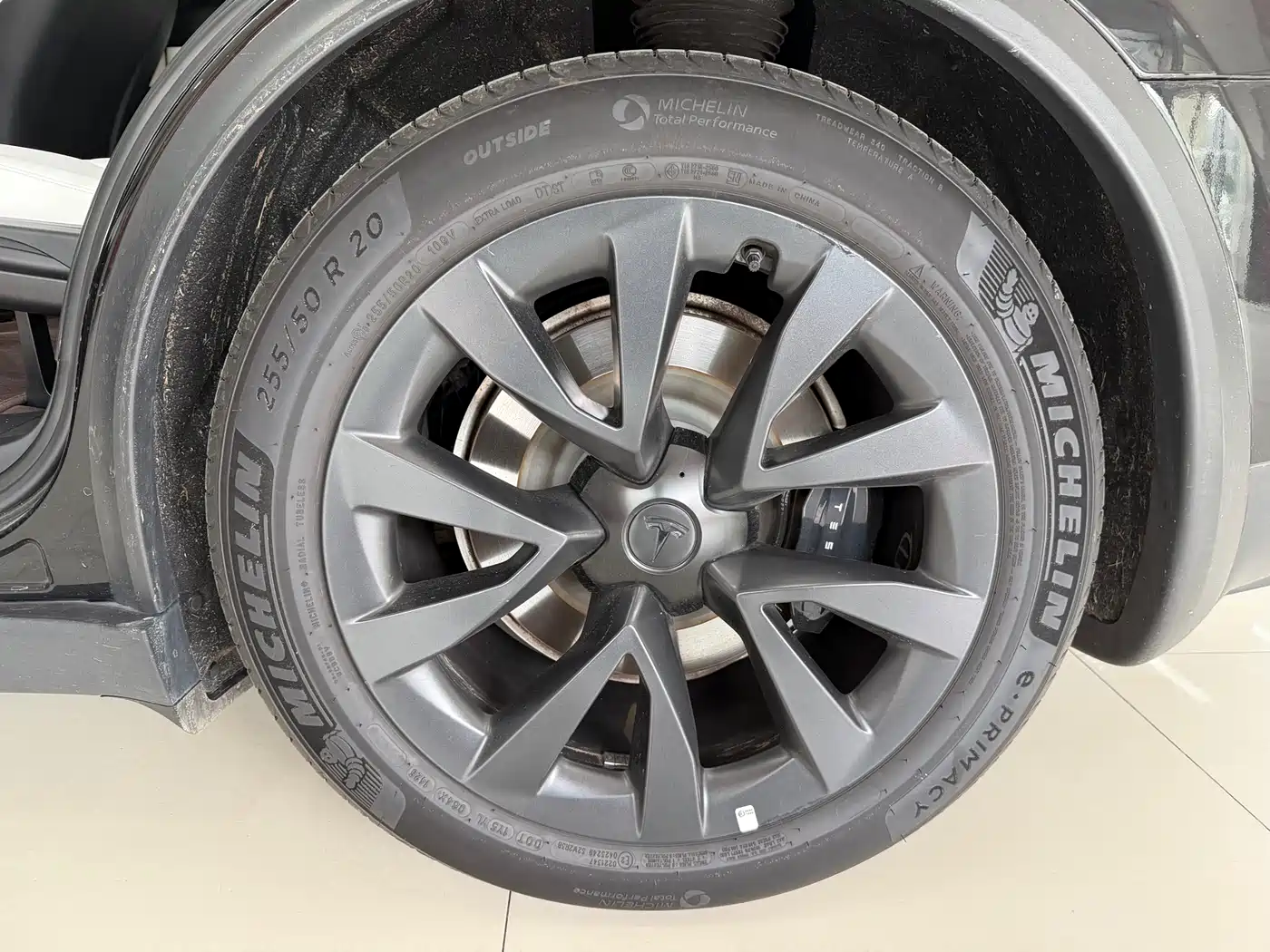 Tesla Model X 2023 Dual Motor All-Wheel Drive Edition фото 10