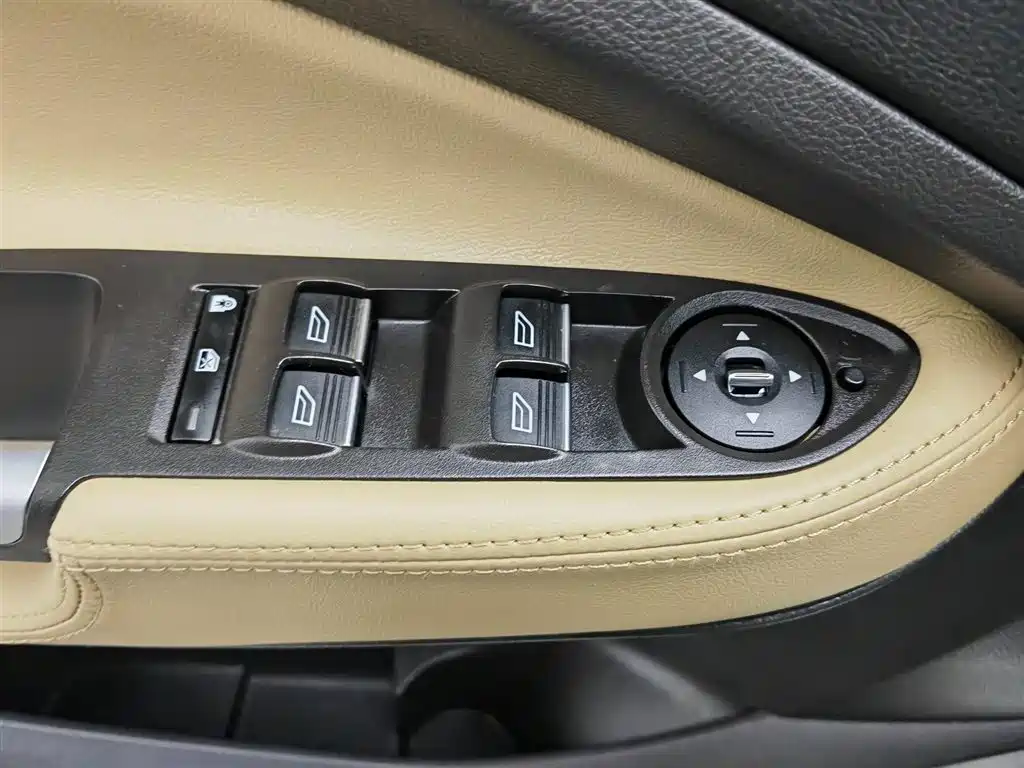 Ford Kuga 2017 EcoBoost 245 AWD Luxury фото 9