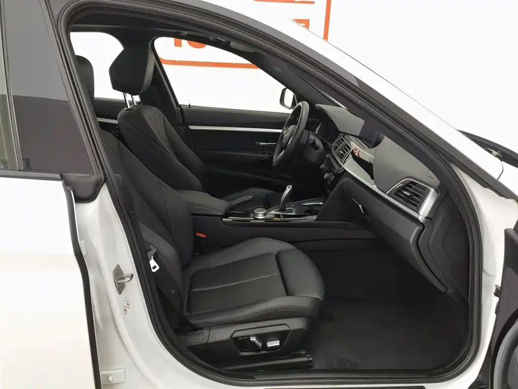 BMW 3 Series GT 2020 320i M Sport Package фото 23