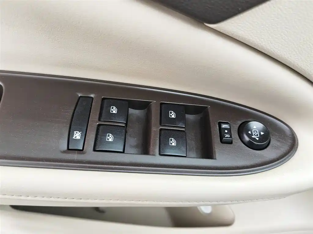 Buick Verano 2017 Sedan 15S Automatic Leading фото 9