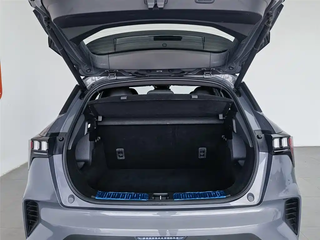 Lynk & Co 06 2023 Remix 1.5T Power Halo фото 16