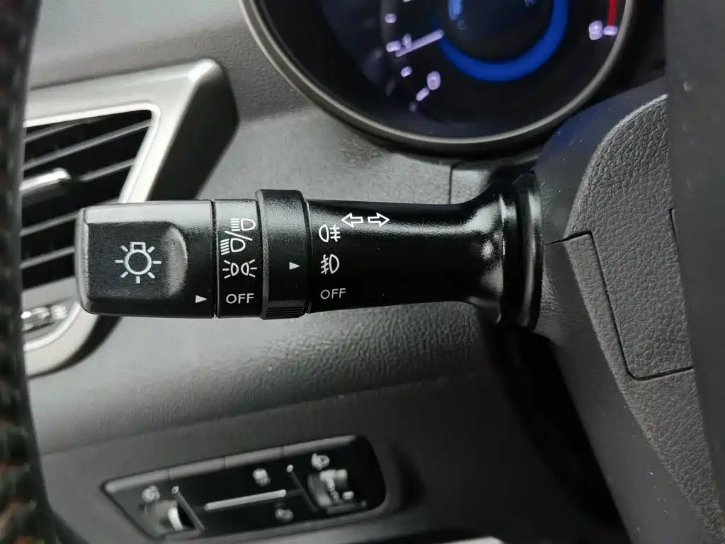 Фото 21 - Changan CS75