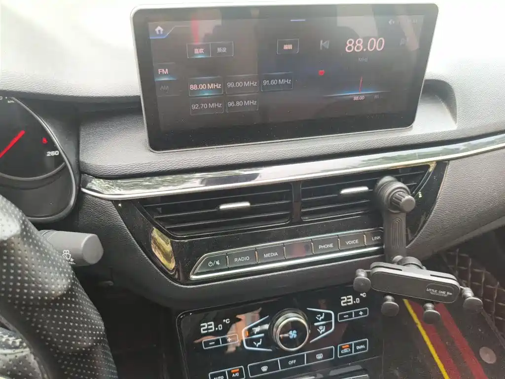 Hongqi H5 2019 30TD Style Edition фото 6