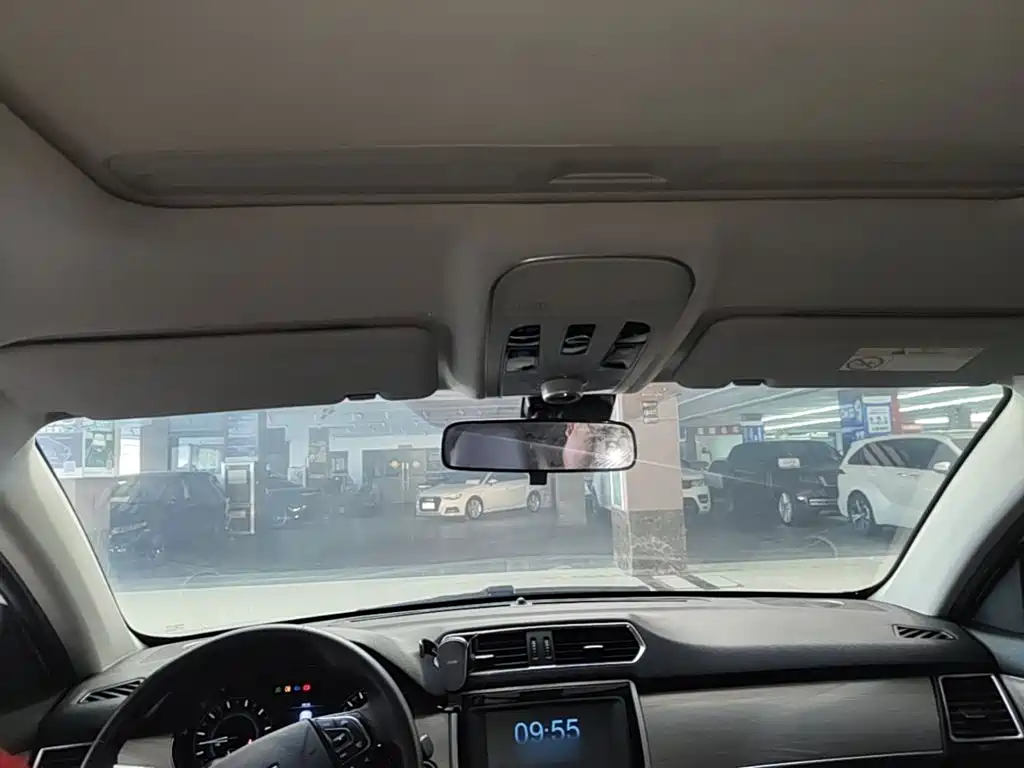 Фото 18 - Haval H2
